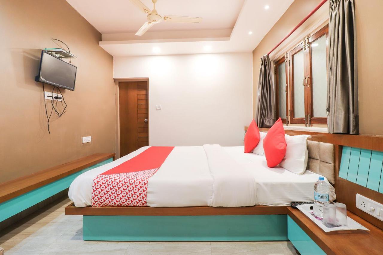 Oyo 26781 Hotel Raghupati Ayodhya Exteriér fotografie