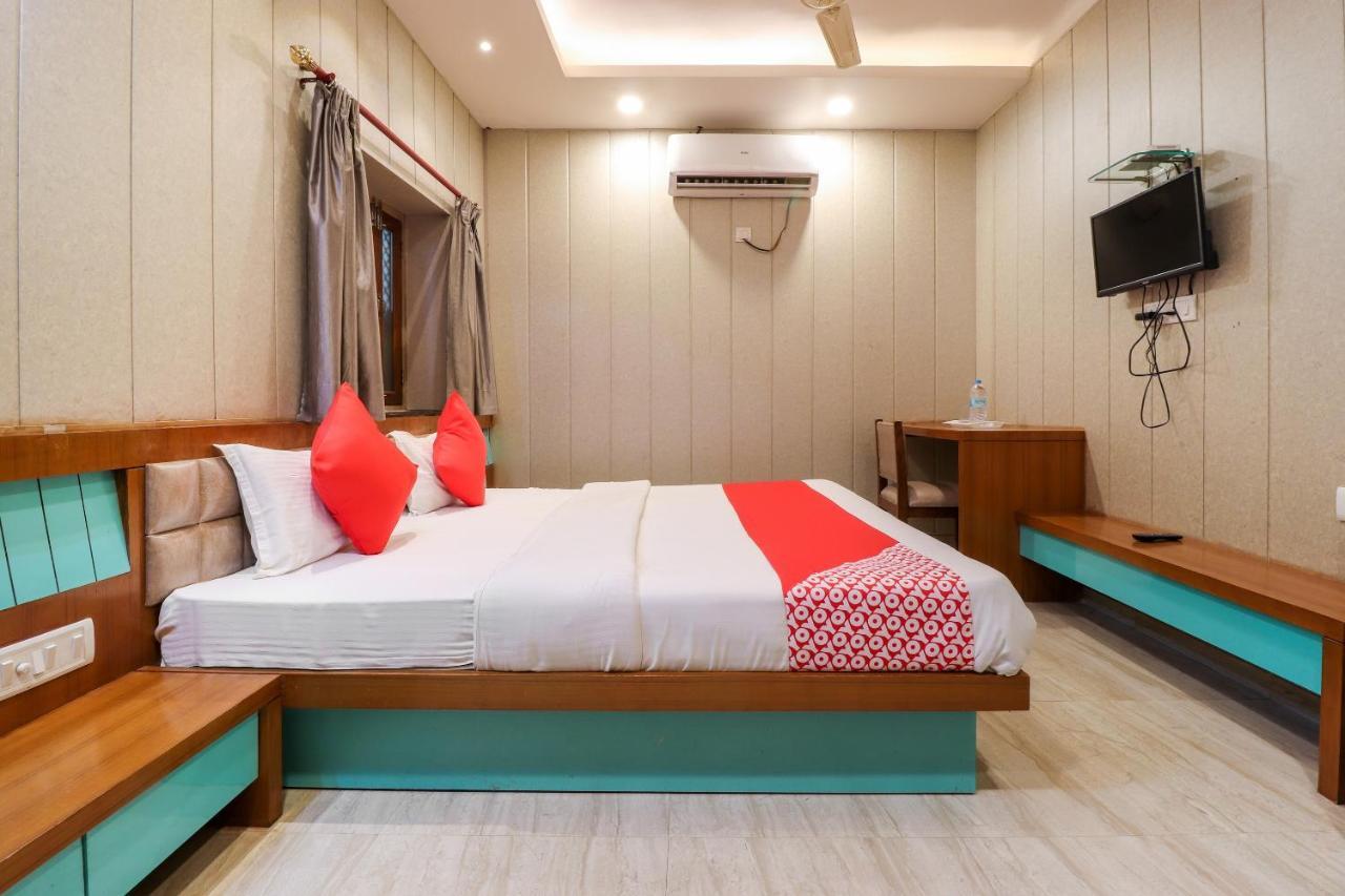 Oyo 26781 Hotel Raghupati Ayodhya Exteriér fotografie