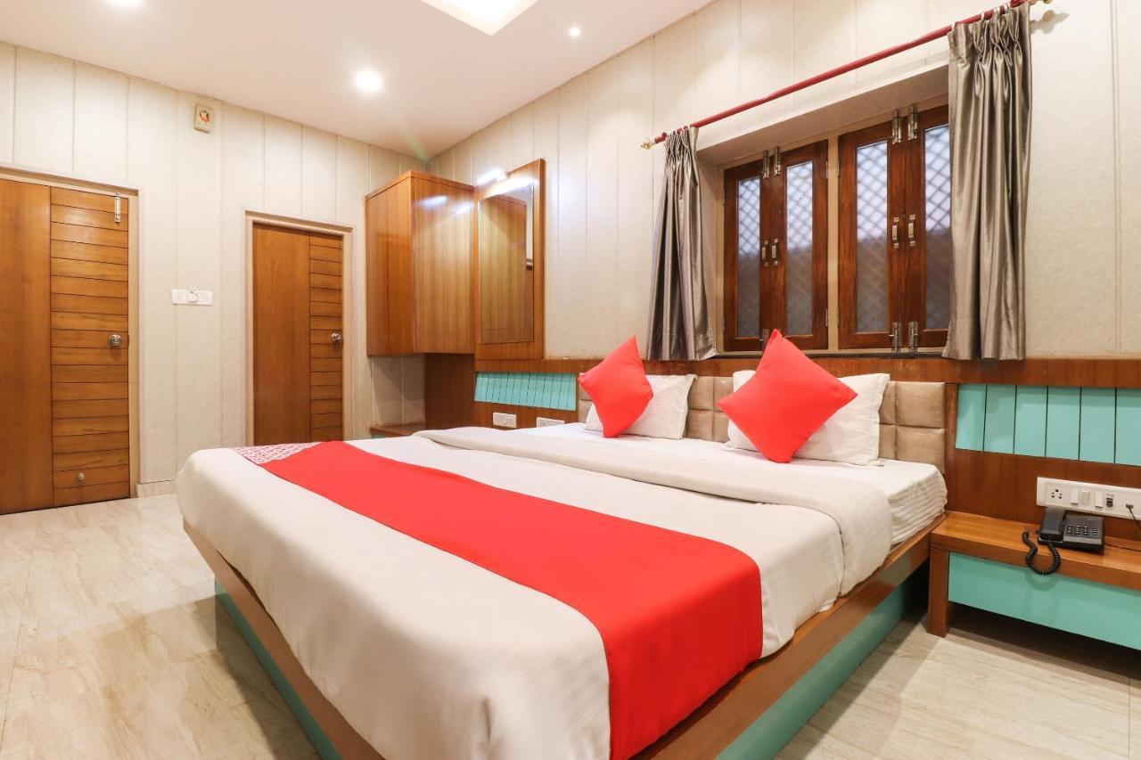 Oyo 26781 Hotel Raghupati Ayodhya Exteriér fotografie